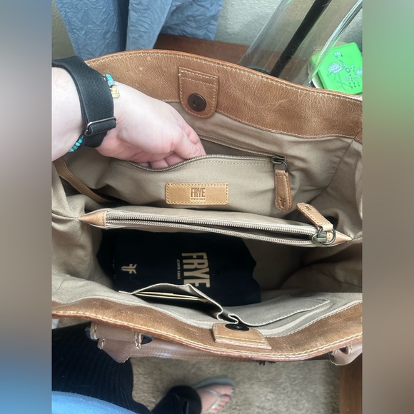 Frye Melissa Distressed Sand Leather Tote Shoulder Bag - Picture 9 of 9